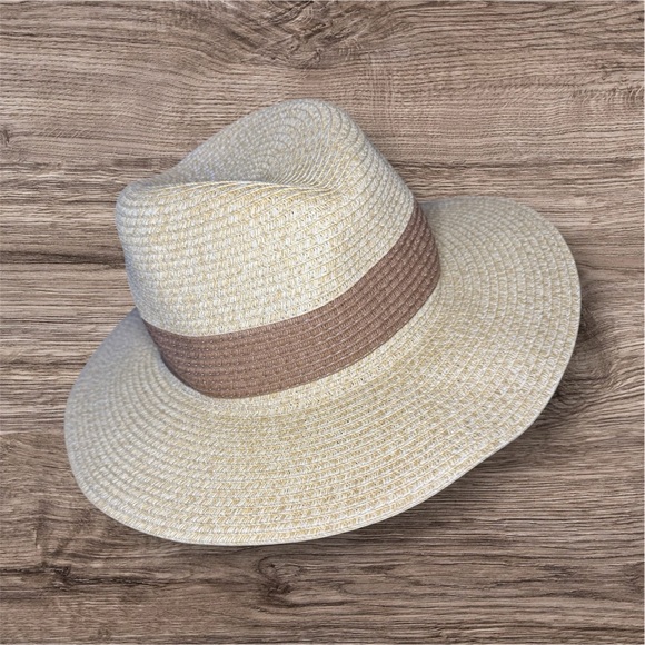 Pierre Cardin Accessories - Pierre Cardin Stylish Cream & Tan Fedora Hat
